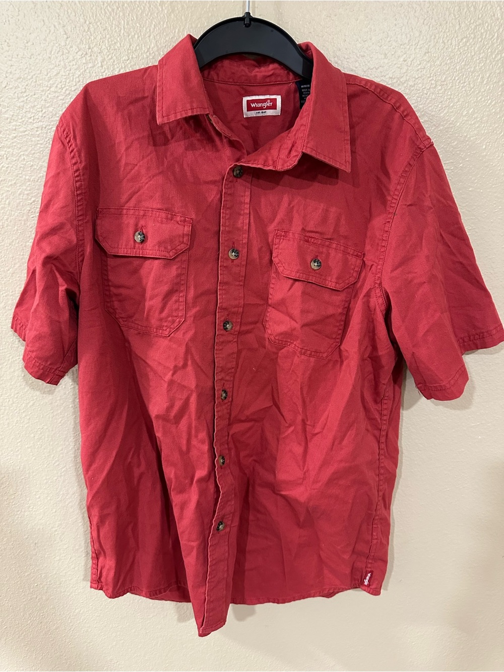 Wrangler Short-Sleeve Button-Front Shirt Jacket in Red